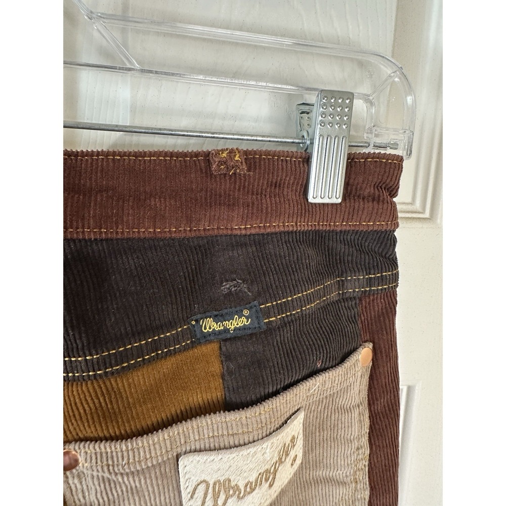 NEW Wrangler x Lainey Wilson Patchwork Corduroy Flare Bell Bottoms Womens 28x 42 - Picture 5 of 8